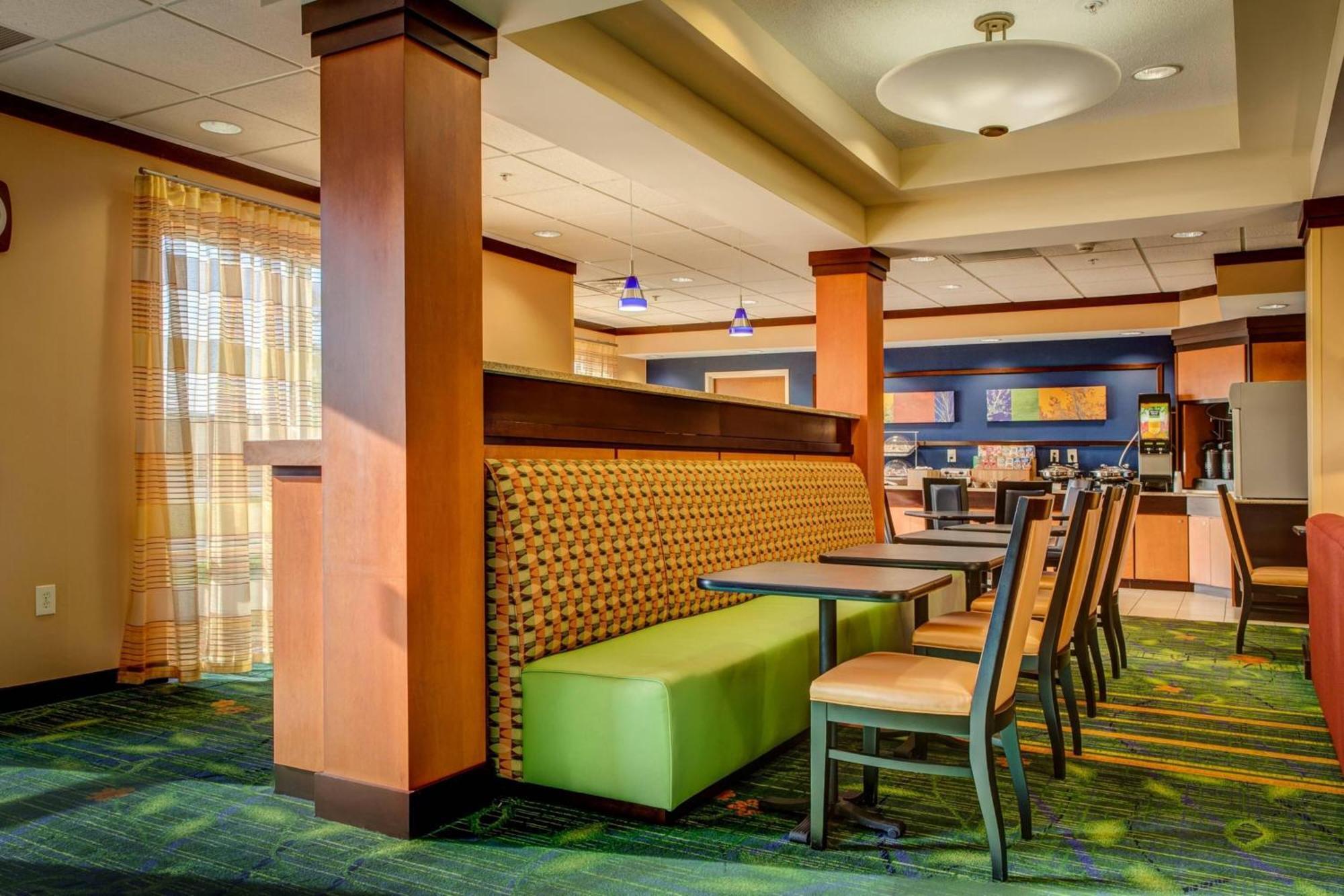 Fairfield Inn And Suites By Marriott Indianapolis/ Noblesville Exterior photo
